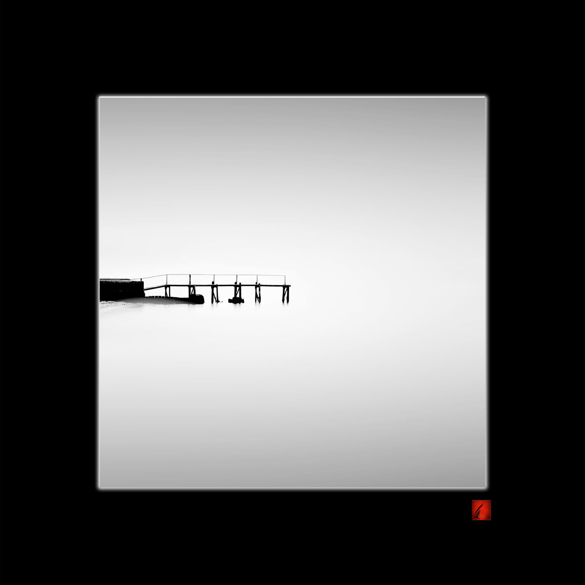 PIER INTO SILENCE | 沈黙への桟橋