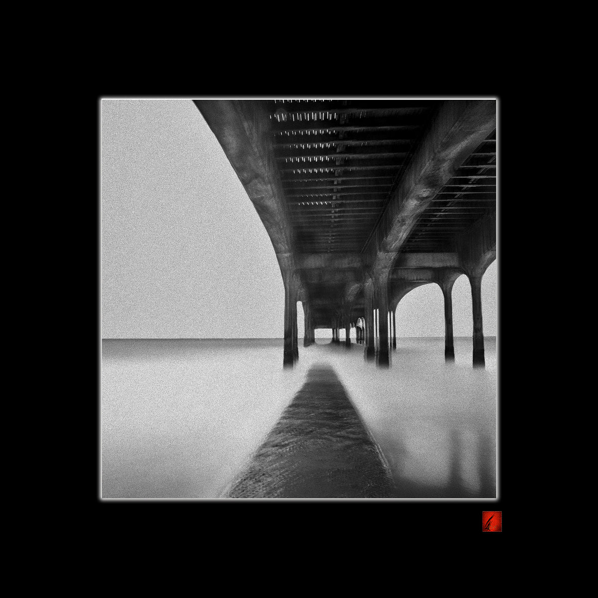 Under the Old Pier | 古い桟橋の下